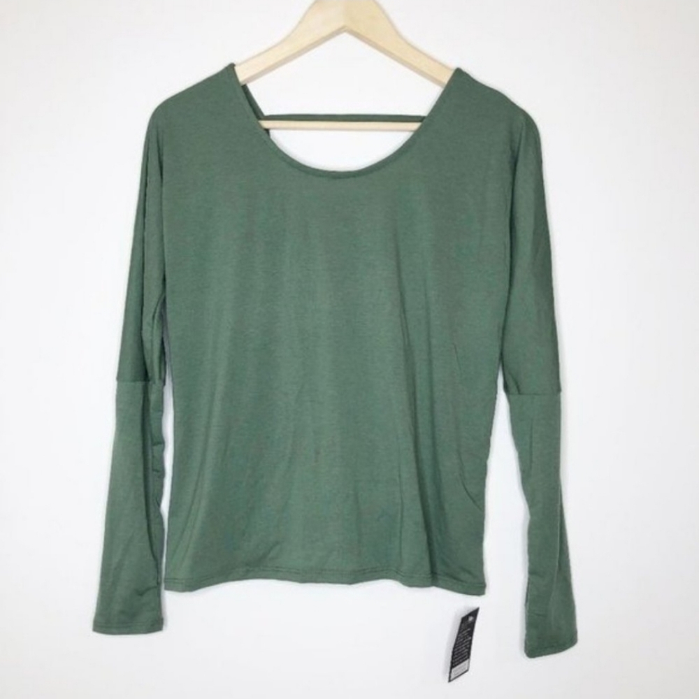 ONZIE Drapey V-Back Sage T-Shirt